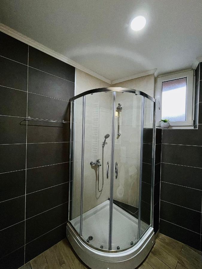 Yellow Ns Apartment Novi Sad Exterior photo